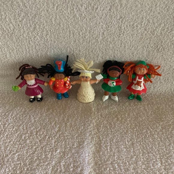 Vintage 90s Cabbage Patch Kids Doll Figures - Picture 2 of 14
